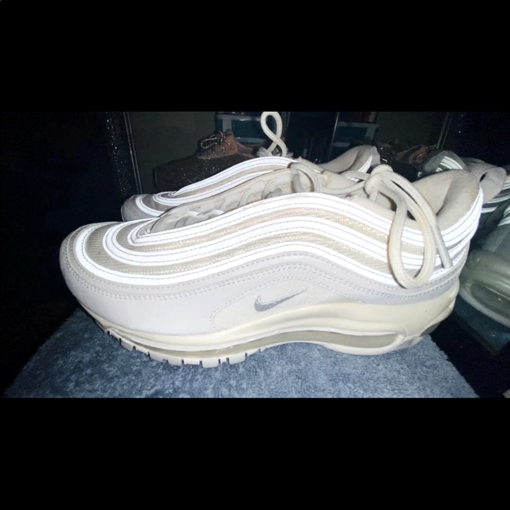 White nike air max